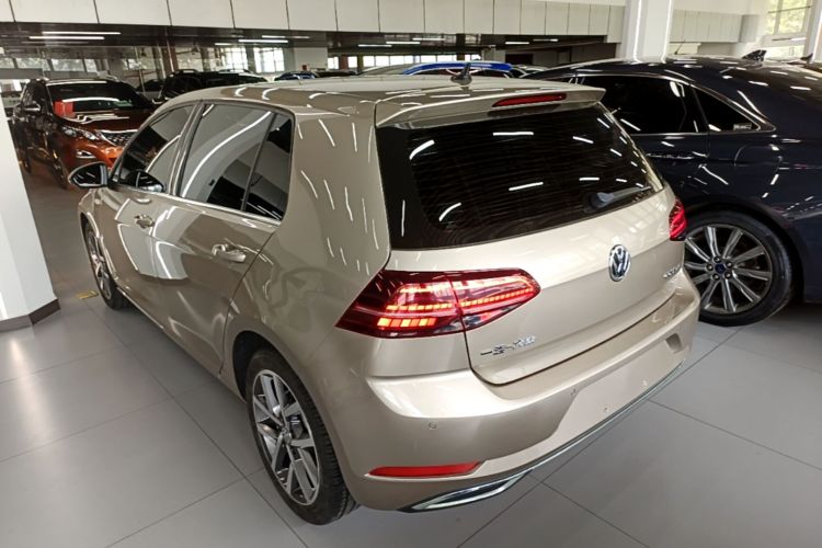 Volkswagen Golf 2019 #7 Volkswagen Golf 2019 car image #7