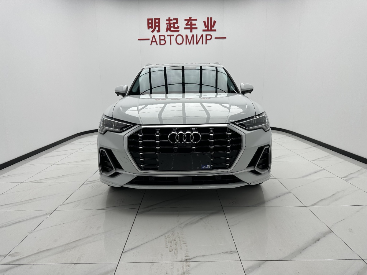Audi Q3 2022 #2 Audi Q3 2022 car image #2