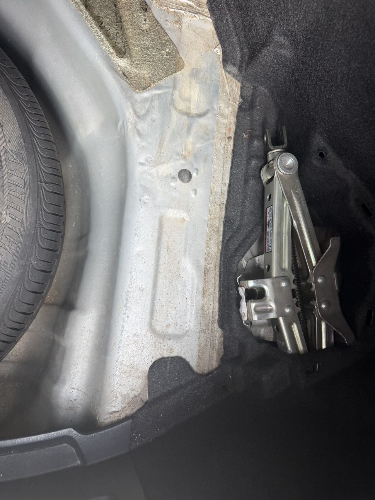 2015 car image #14