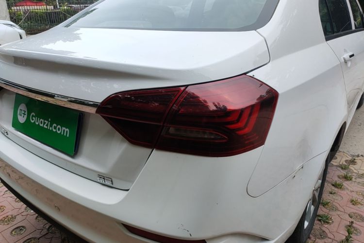 GEELY Emgrand 2022 immagine di auto #8