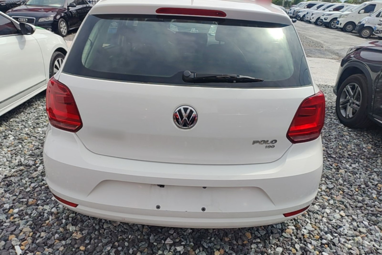 Volkswagen Polo 2016 car image #6