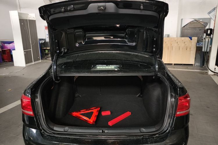 Volkswagen Lavida 2017 car image #21