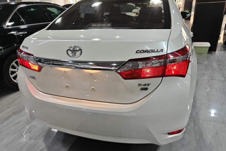 Toyota Corolla 2018 immagine di auto #6