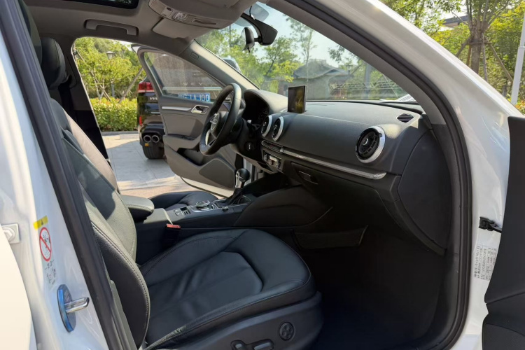 Audi A3 2019 #23 Audi A3 2019 car image #23