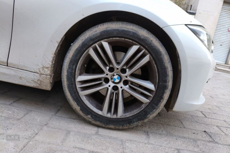 BMW 3 Series 2017 #9 BMW 3 Series 2017 car image #9