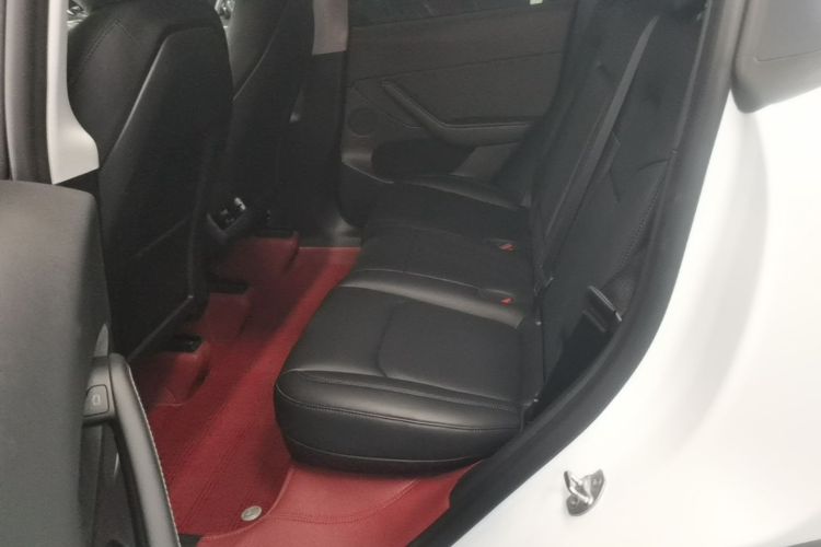 Tesla Model Y 2024 #17 Tesla Model Y 2024 immagine di auto #17