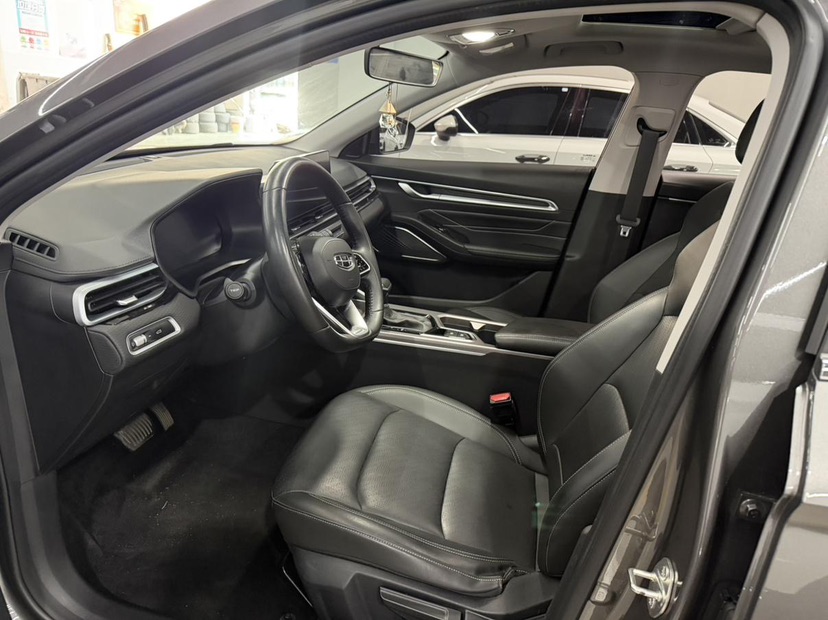 GEELY Emgrand 2021 car image #6