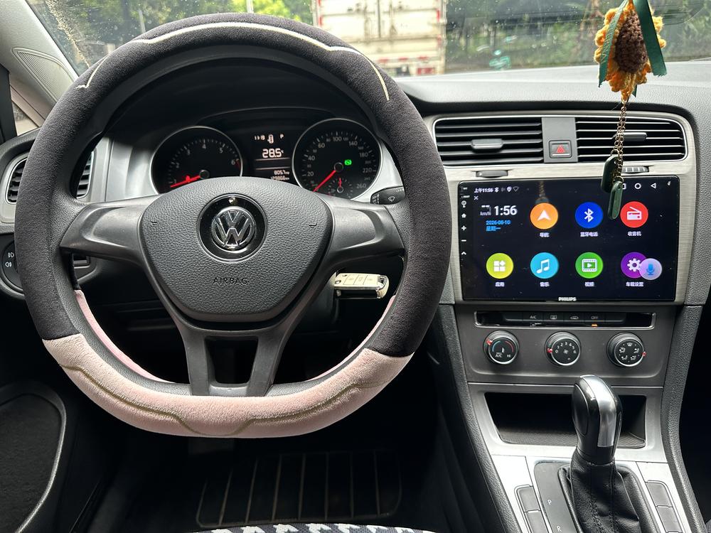 Volkswagen Golf 2014 car image #7