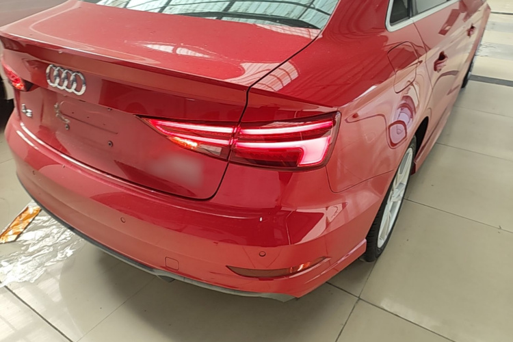 Audi A3 2019 car image #8