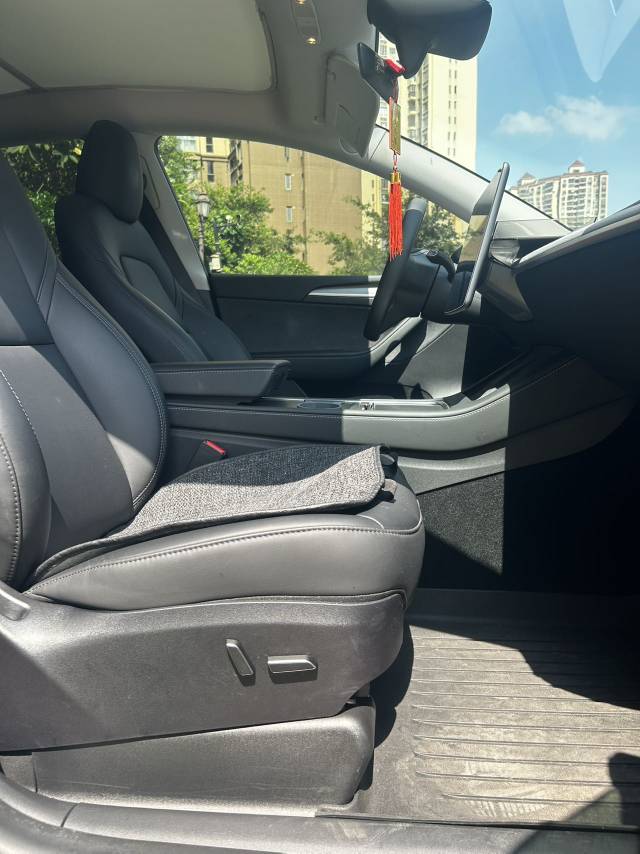Tesla Model Y 2024 #6 Tesla Model Y 2024 immagine di auto #6