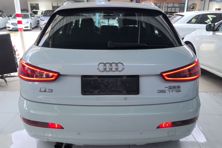 Audi Q3 2015 #6 Audi Q3 2015 car image #6