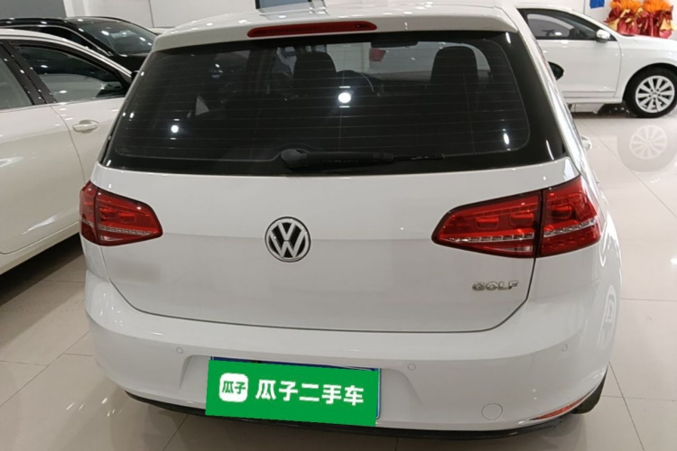 Volkswagen Golf 2016 car image #4