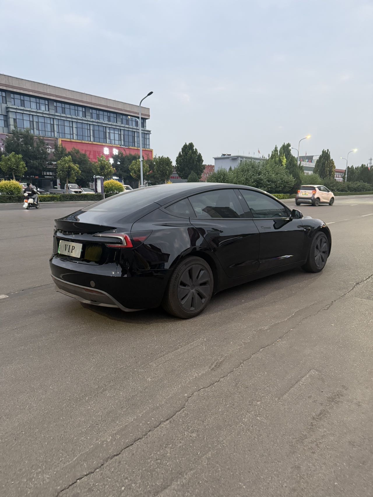 Tesla Model 3 2024 #4 Tesla Model 3 2024 car image #4
