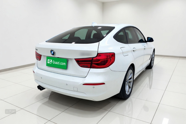 BMW 3 Series GT 2019 immagine di auto #7