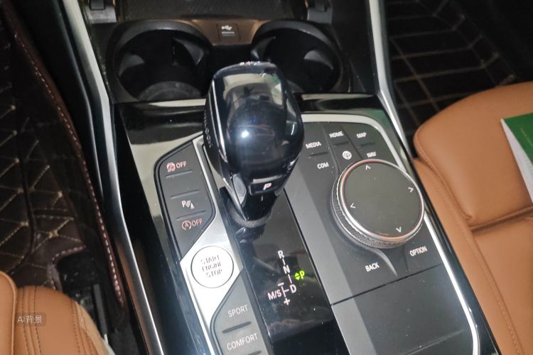 BMW 3 Series 2019 car image #16