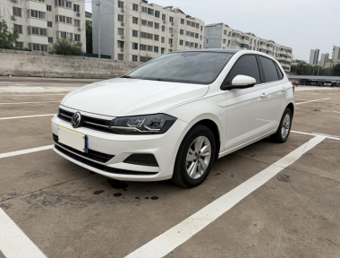 Volkswagen Polo 2021 car image 