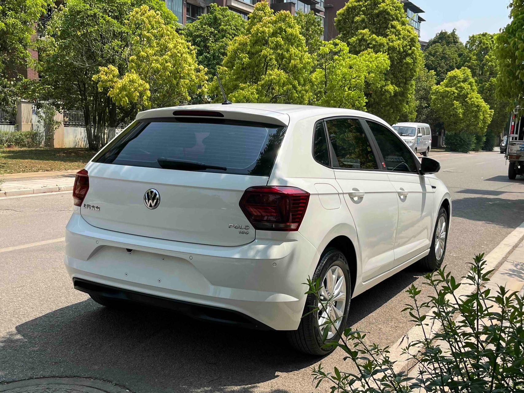 Volkswagen Polo 2019 car image #9