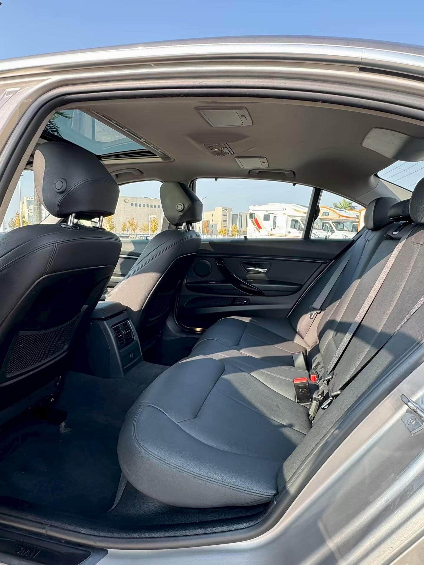 BMW 3 Series 2019 car image #5