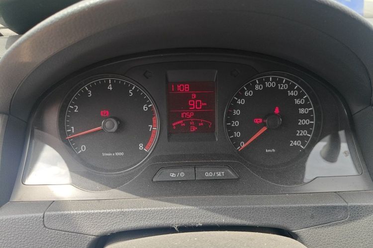 Volkswagen Santana 2015 car image #12