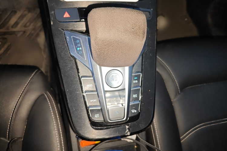 BYD Yuan New Energy 2019 #18 BYD Yuan New Energy 2019 car image #18