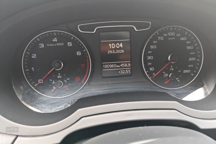 Audi Q3 2015 #14 Audi Q3 2015 car image #14