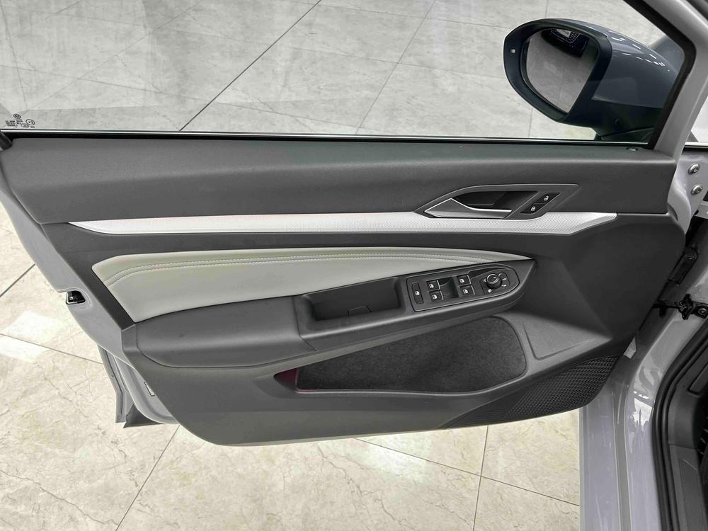 Volkswagen Golf 2022 #17 Volkswagen Golf 2022 car image #17