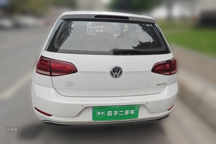 Volkswagen Golf 2018 car image #6