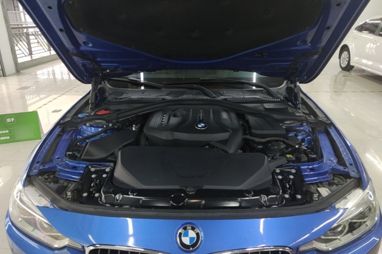 BMW 3 Series 2018 #20 BMW 3 Series 2018 car image #20
