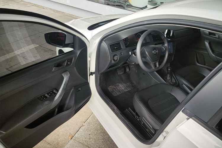 Volkswagen Santana 2018 #12 Volkswagen Santana 2018 car image #12