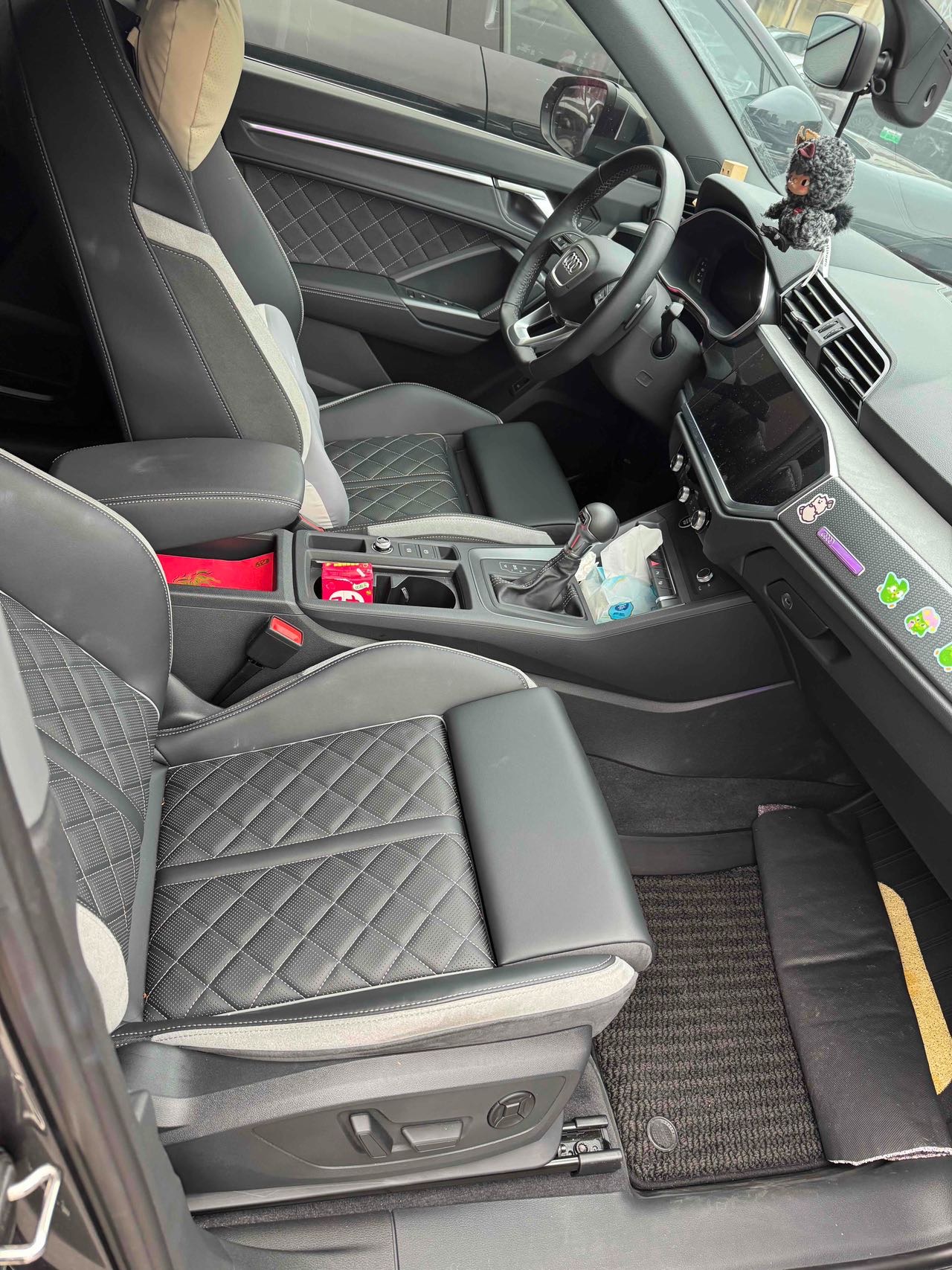 Audi Q3 2025 car image #5