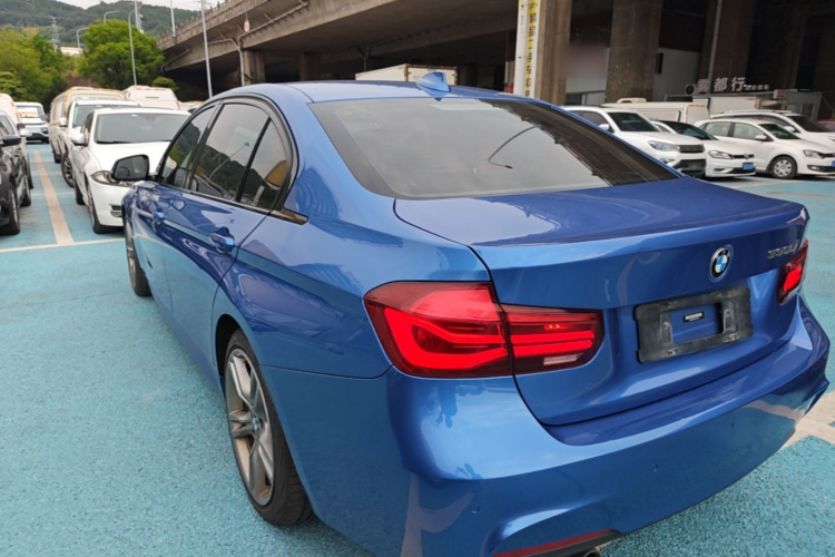 BMW 3 Series 2019 car image #5