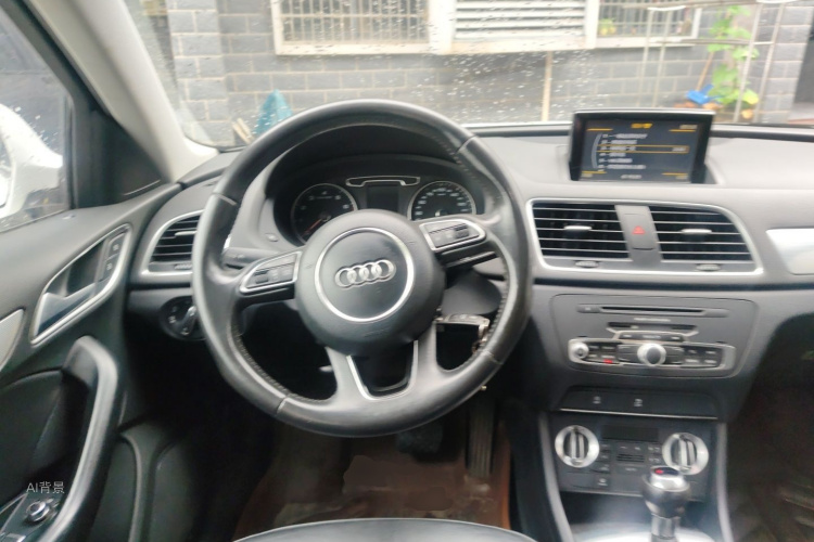 Audi Q3 2014 immagine di auto #12