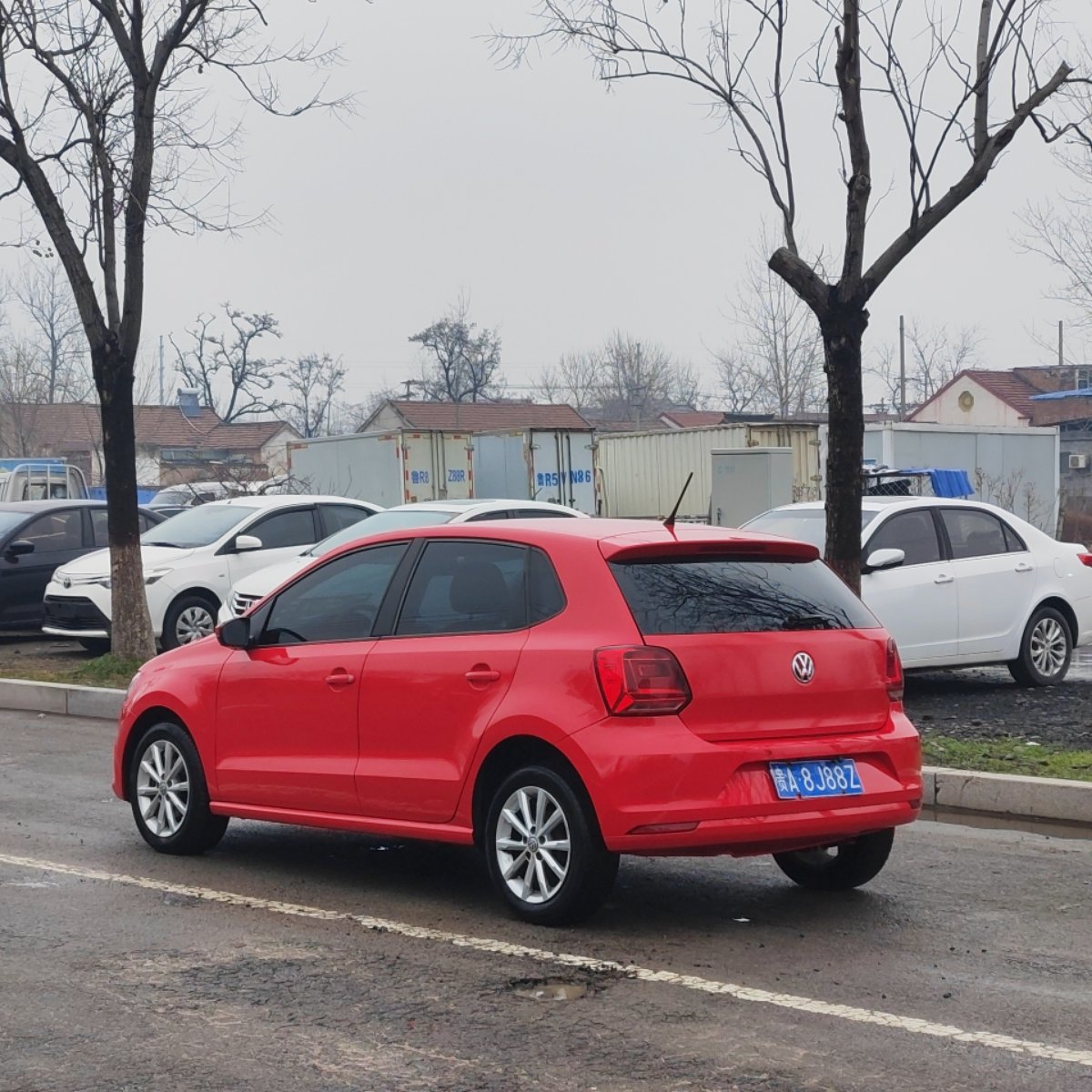 Volkswagen Polo 2017 car image #9