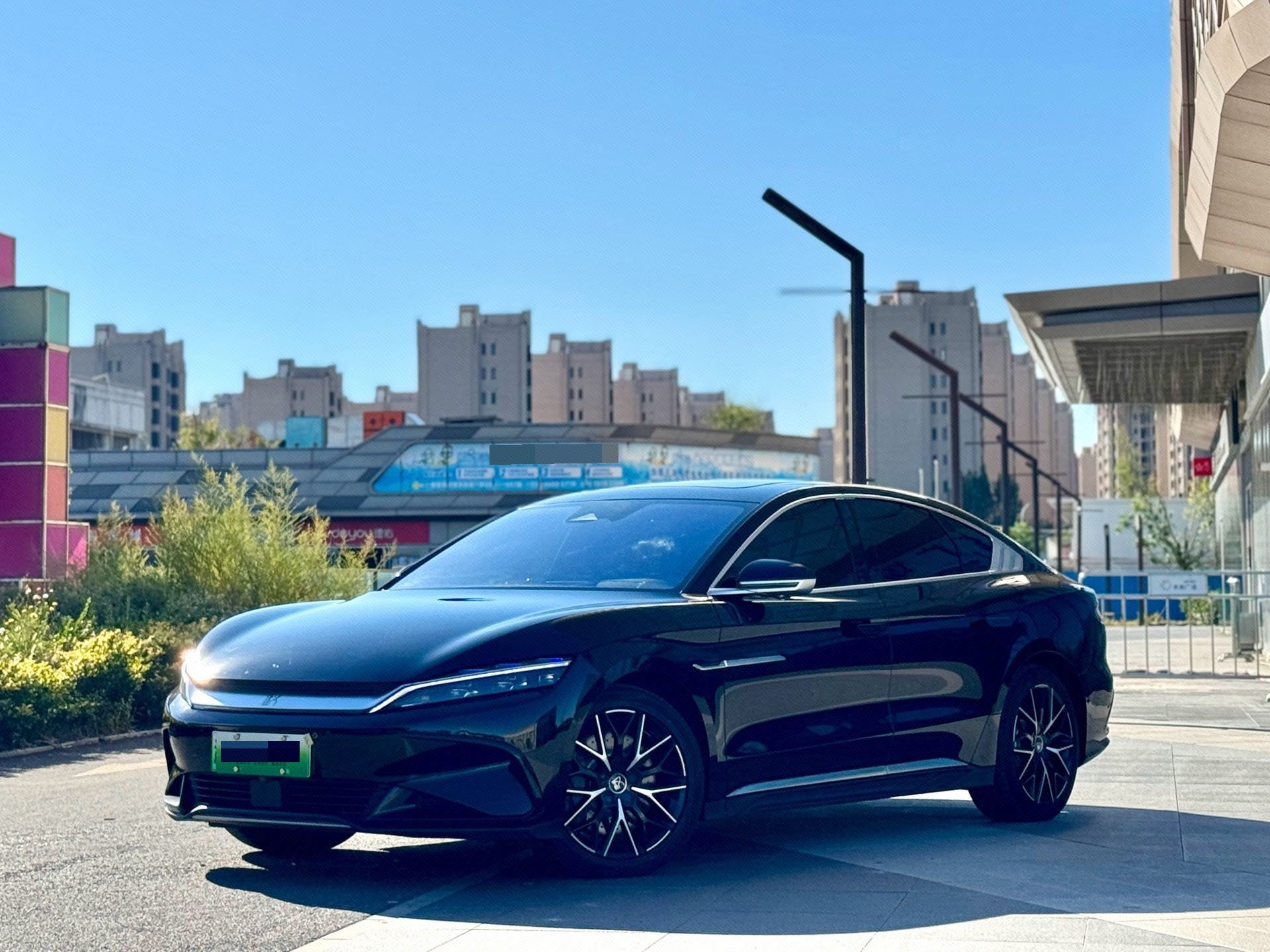 BYD Han 2023 car image 