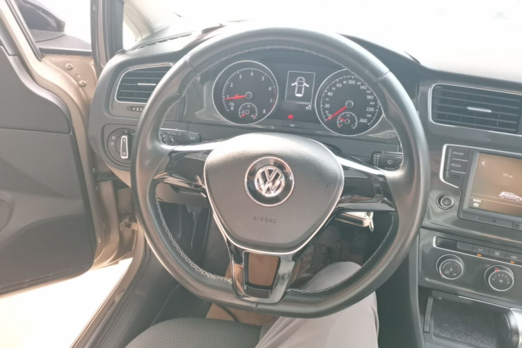 Volkswagen Golf 2018 #11 Volkswagen Golf 2018 car image #11