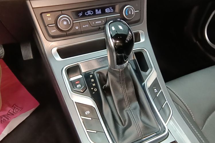 GEELY Emgrand 2020 #14 GEELY Emgrand 2020 car image #14