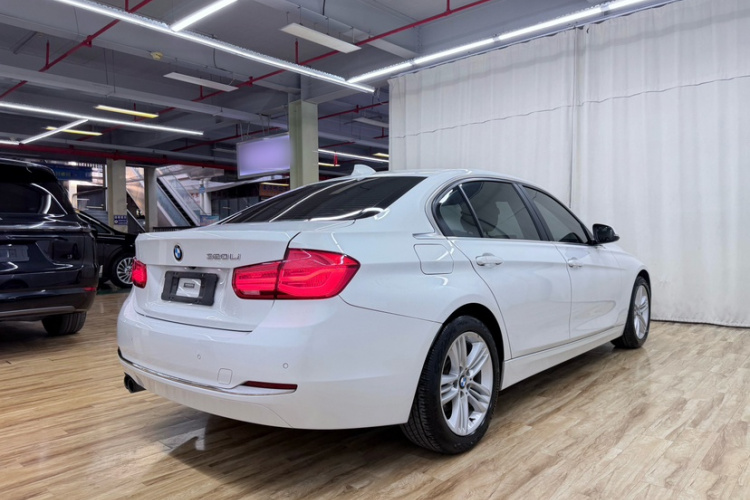 BMW 3 Series 2017 صورة سيارة #7