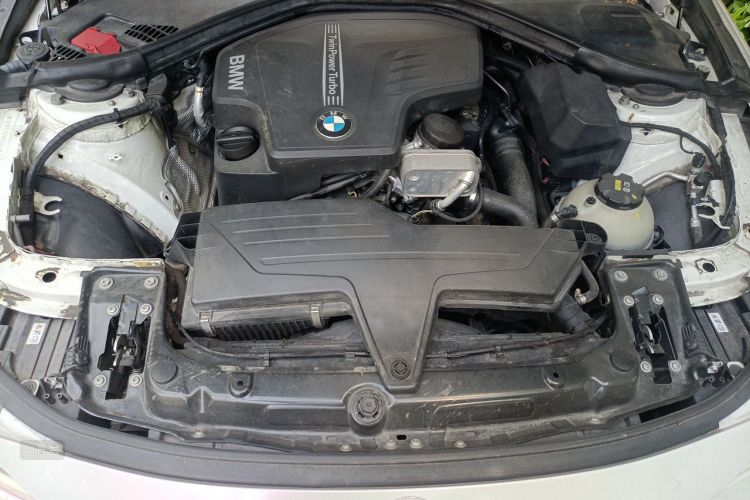 BMW 3 Series 2015 car image #22
