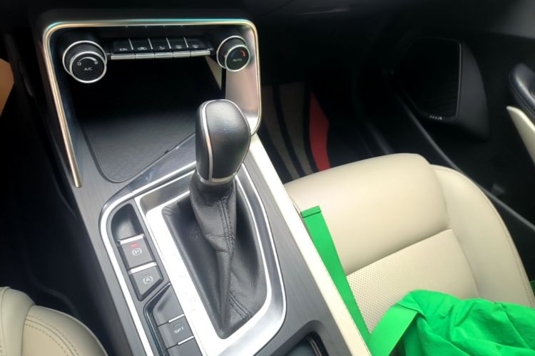 GEELY Binray 2019 #14 GEELY Binray 2019 immagine di auto #14