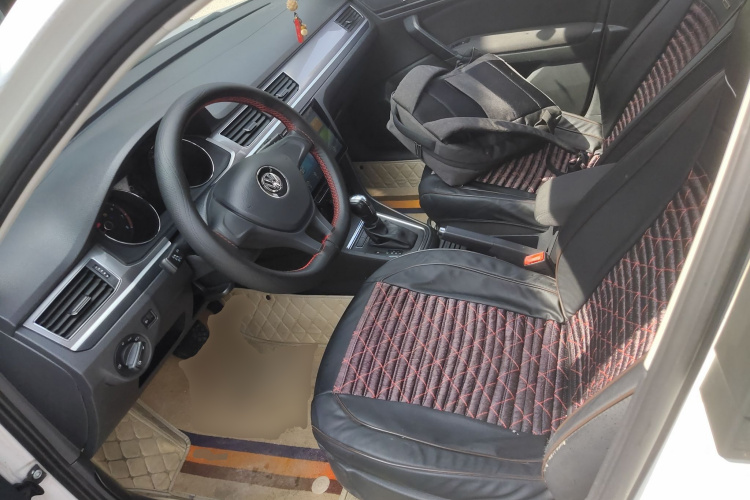 Volkswagen Bora 2018 car image #15