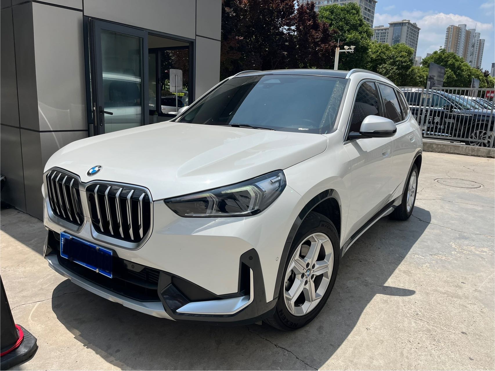 BMW X1 2024 BMW X1 2024 car image