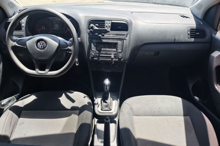 Volkswagen Polo 2018 car image #10