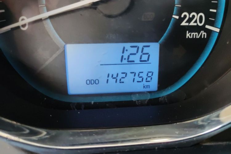 Toyota Vios 2015 immagine di auto #14