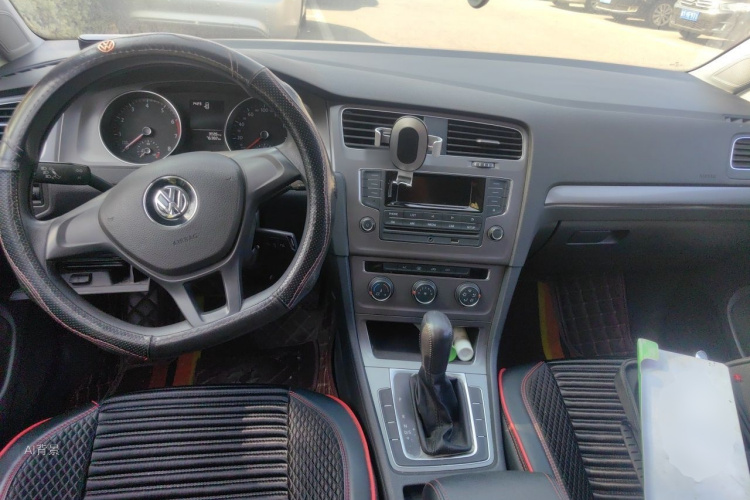 Volkswagen Golf 2016 car image #11