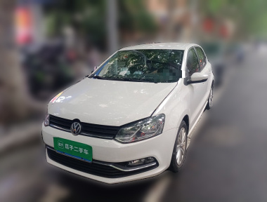 Volkswagen Polo 2015 Volkswagen Polo 2015 car image