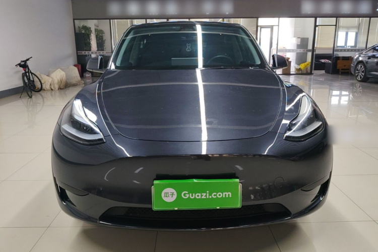 Tesla Model Y 2024 car image #3