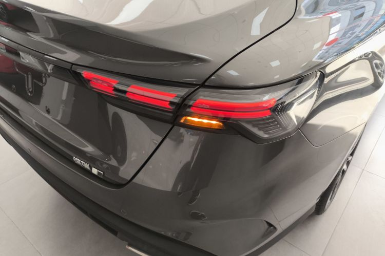 GEELY Binray 2026 immagine di auto #8