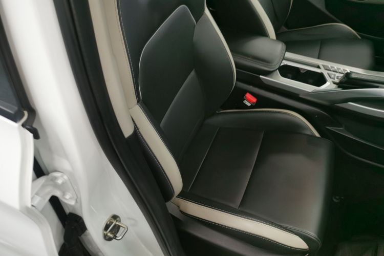 GEELY Coolray 2020 #24 GEELY Coolray 2020 car image #24