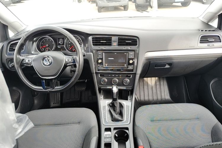 Volkswagen Golf 2018 #10 Volkswagen Golf 2018 car image #10