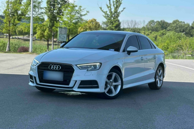 Audi A3 2018 image de voiture #4